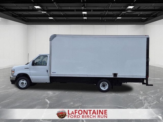 2027 Ford E-450SD Base