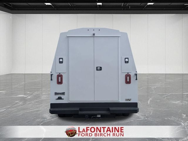2027 Ford E-450SD KUV