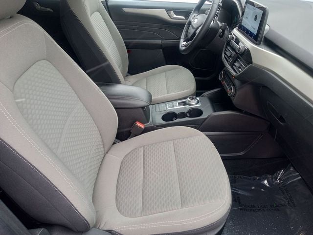 2021 Ford Escape Hybrid SE