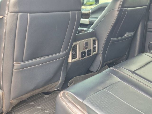 2022 Ford F-350SD Lariat