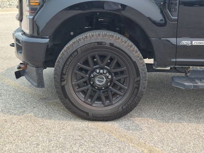 2022 Ford F-350SD Lariat