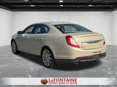 2015 Lincoln MKS Base