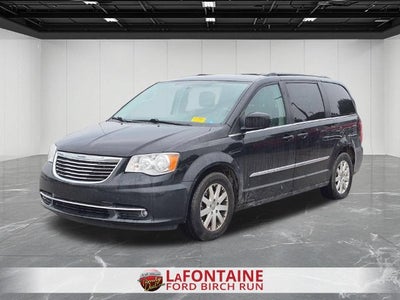 2016 Chrysler Town & Country Touring