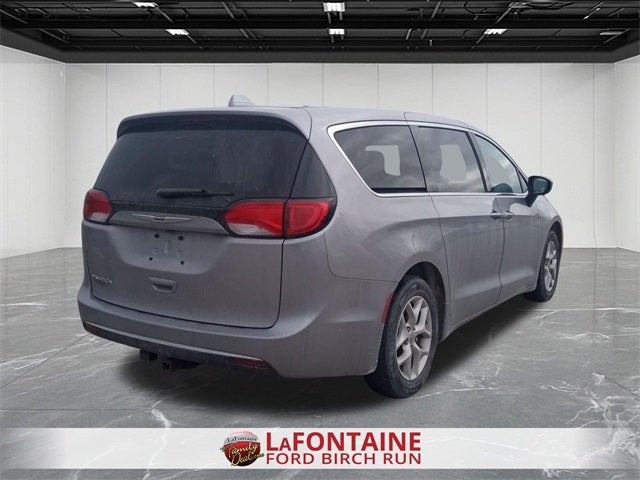 2017 Chrysler Pacifica Touring L