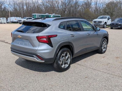 2025 Chevrolet Trax LT