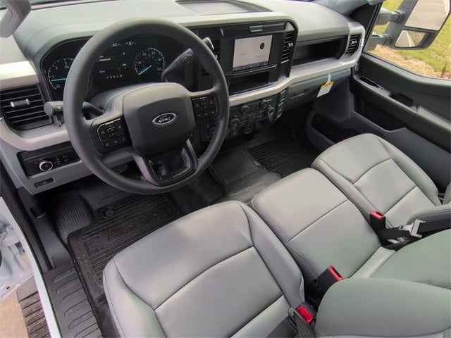 2025 Ford F-350SD XL