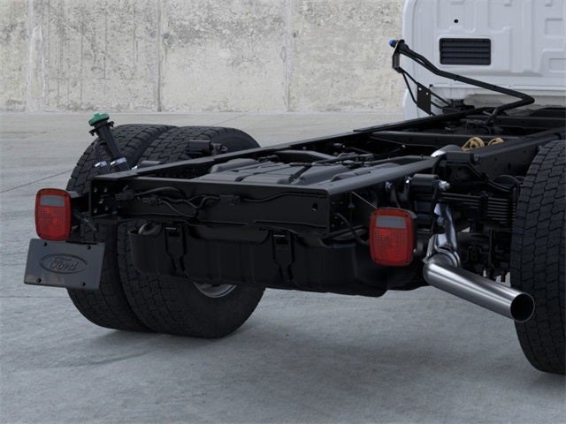 2026 Ford F-550SD Lariat In-Transit