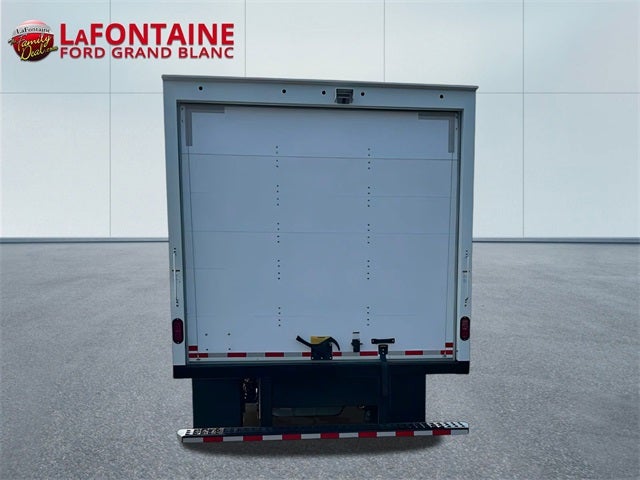 2025 Ford E-350SD Base Cutaway