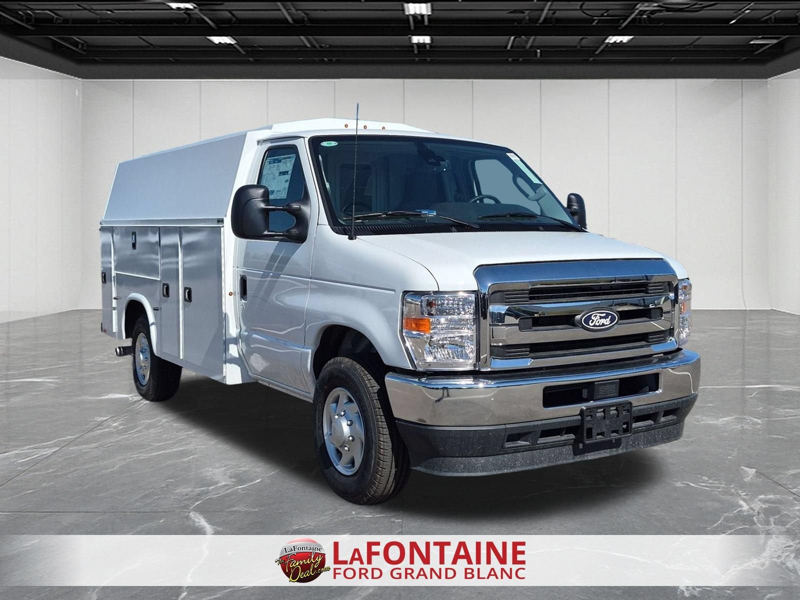 2027 Ford E-350 Knapheide Service Body