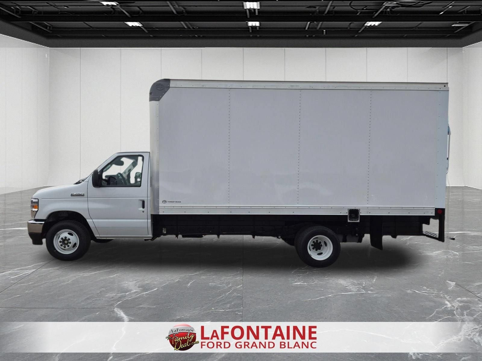 2027 Ford E-450SD Base
