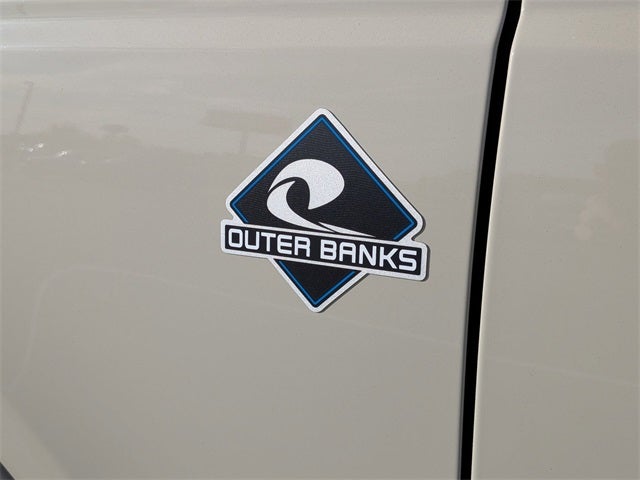 2025 Ford Bronco Outer Banks Sinister Bronze Package