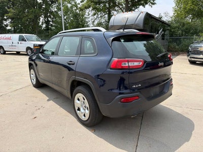2016 Jeep Cherokee Sport