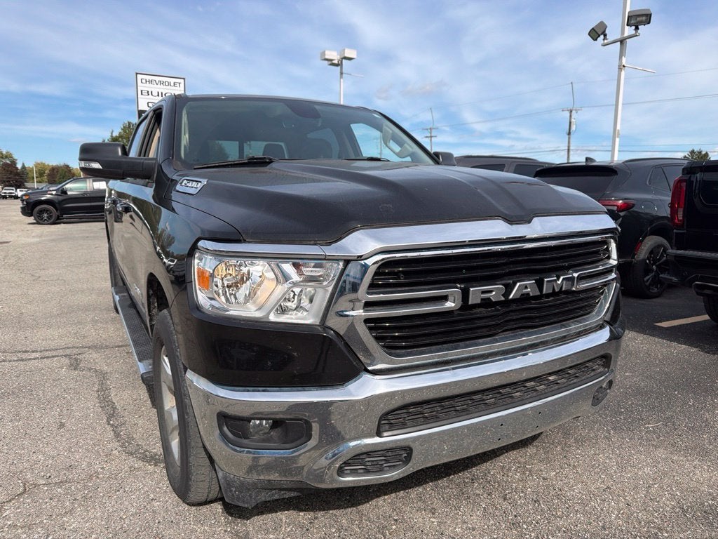 2020 RAM 1500 Big Horn Crew Cab 4x4 5'7" Box