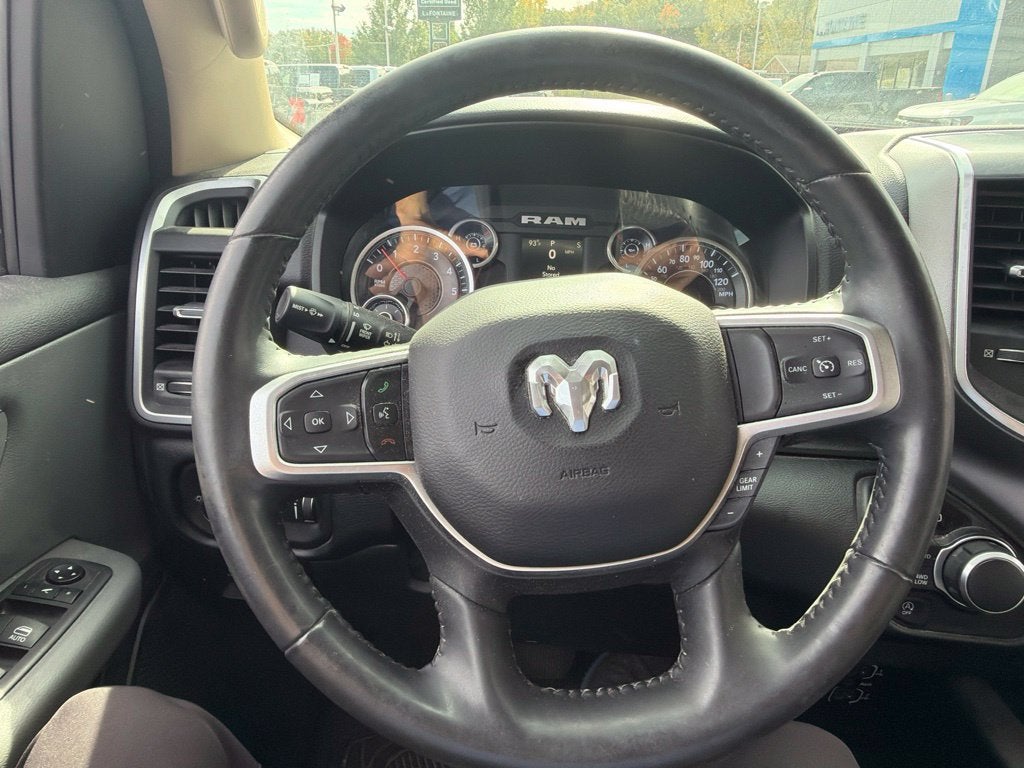 2020 RAM 1500 Big Horn Crew Cab 4x4 5'7" Box