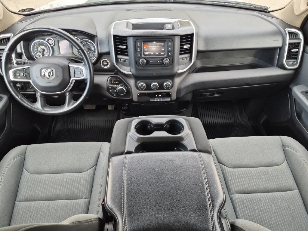 2020 RAM 1500 Big Horn Crew Cab 4x4 5'7" Box