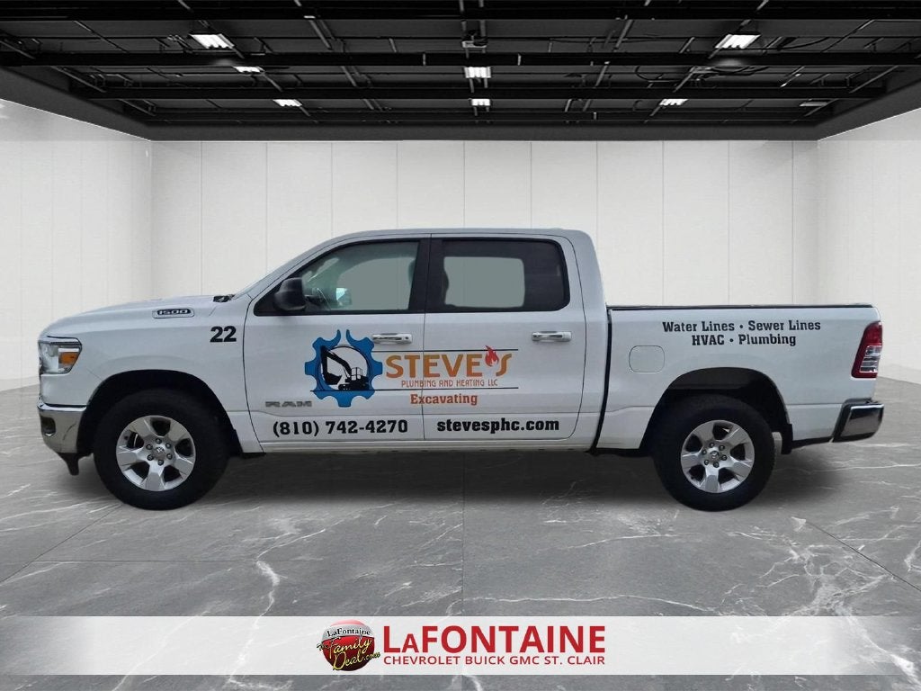 2020 RAM 1500 Big Horn Crew Cab 4x4 5'7" Box