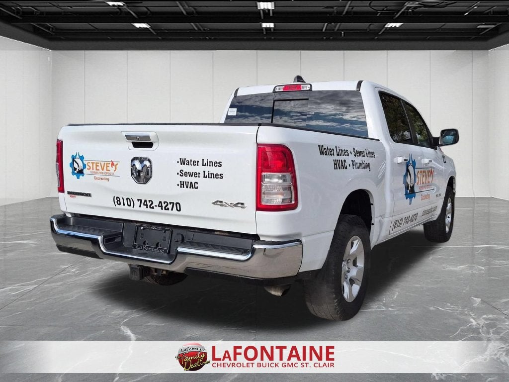 2020 RAM 1500 Big Horn Crew Cab 4x4 5'7" Box