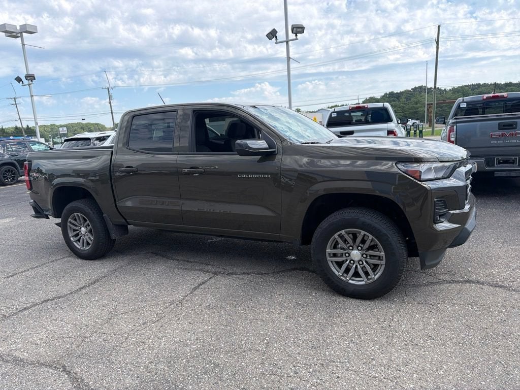 2023 Chevrolet Colorado 4WD LT