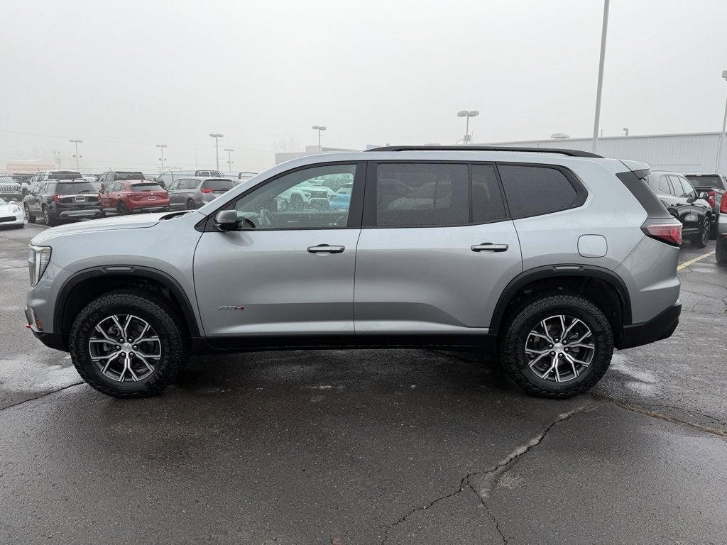 2024 GMC Acadia AT4
