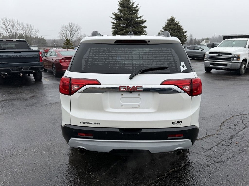 2017 GMC Acadia SLT