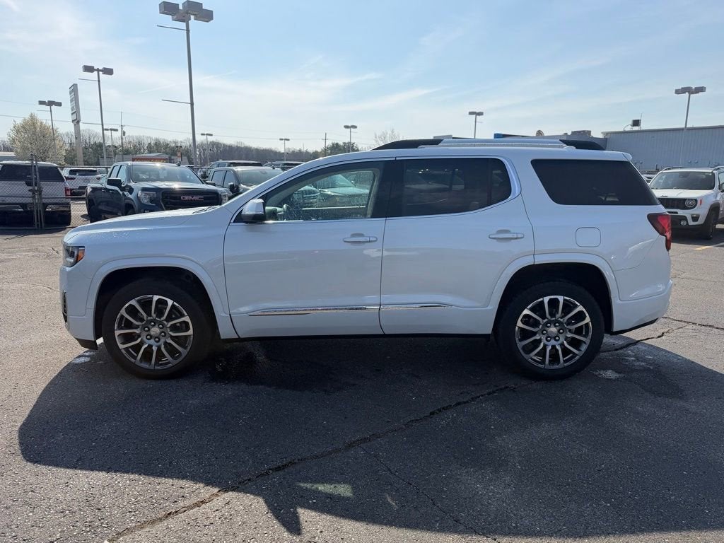 2023 GMC Acadia Denali