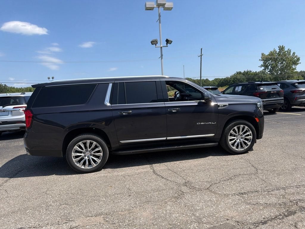 2023 GMC Yukon XL Denali