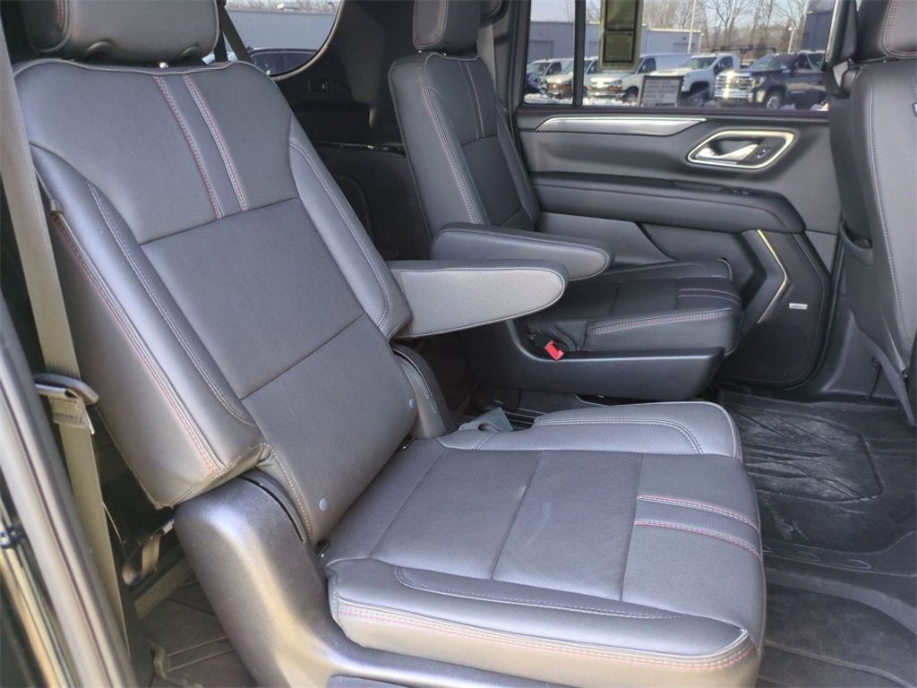 2024 Chevrolet Suburban RST