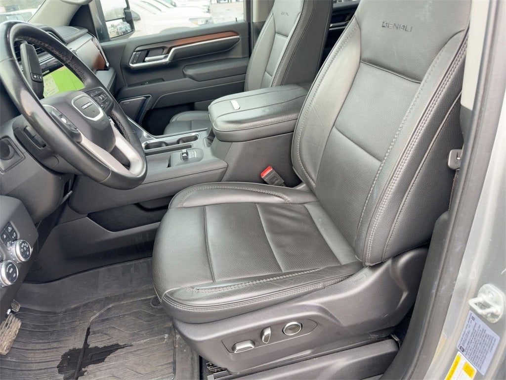 2025 GMC Sierra 3500 HD Denali