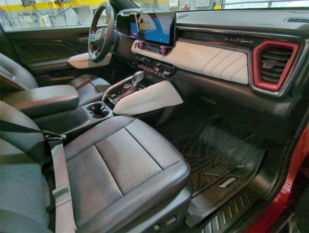 2023 GMC Canyon AT4X