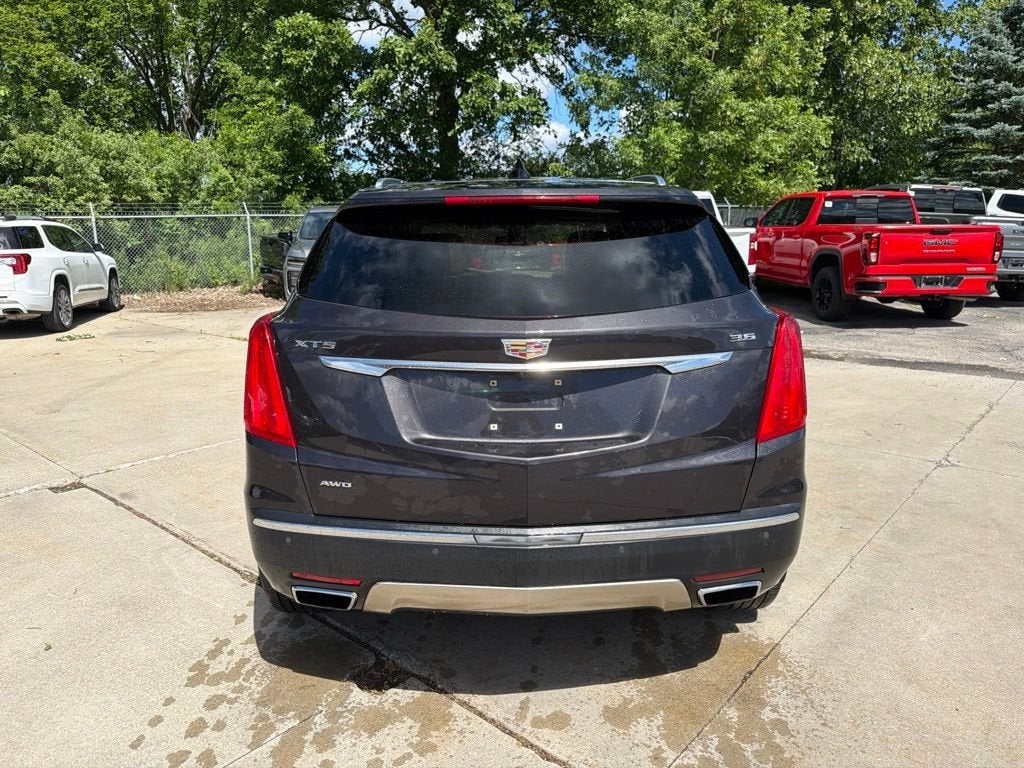 2017 Cadillac XT5 Platinum AWD