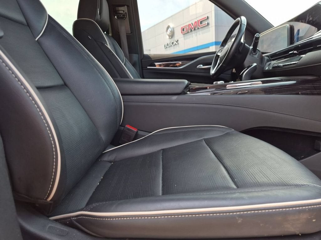 2023 Cadillac Escalade Sport