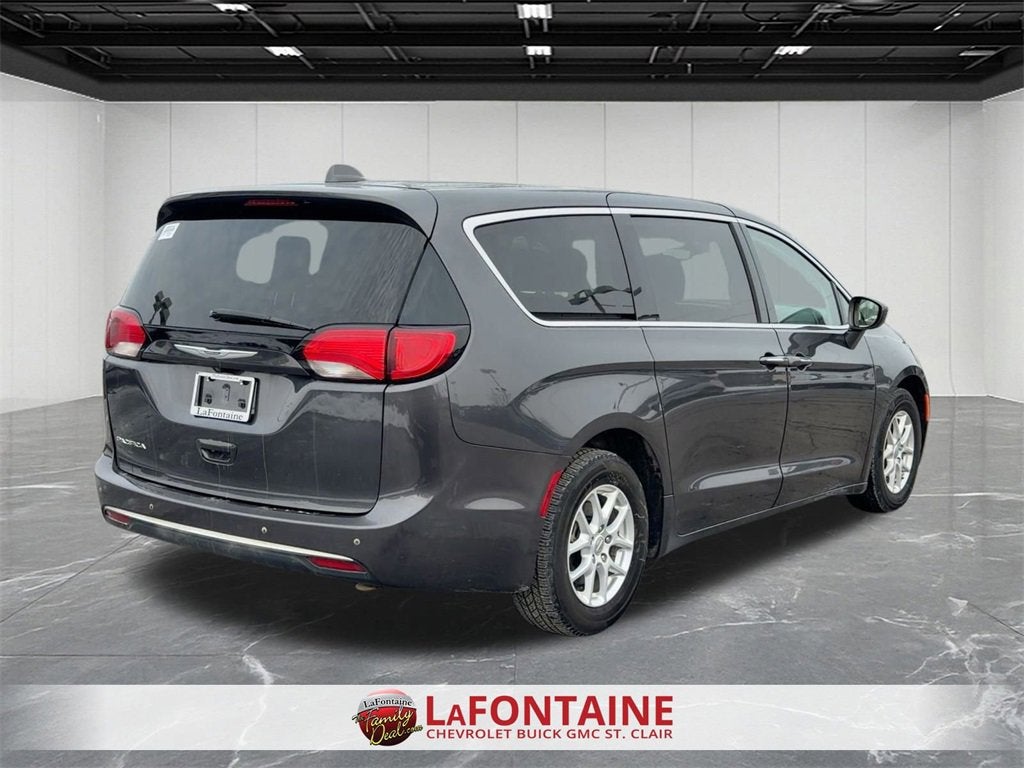 2020 Chrysler Pacifica Touring