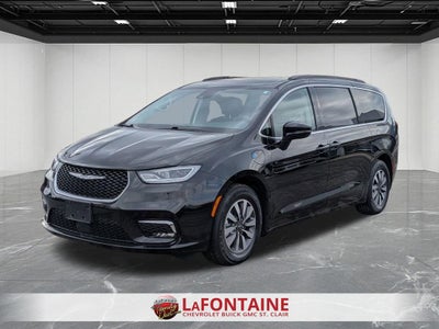 2022 Chrysler Pacifica Hybrid Touring L