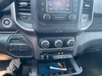 2019 RAM 2500 Big Horn Crew Cab 4x4 8' Box