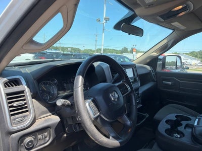 2019 RAM 2500 Big Horn Crew Cab 4x4 8' Box