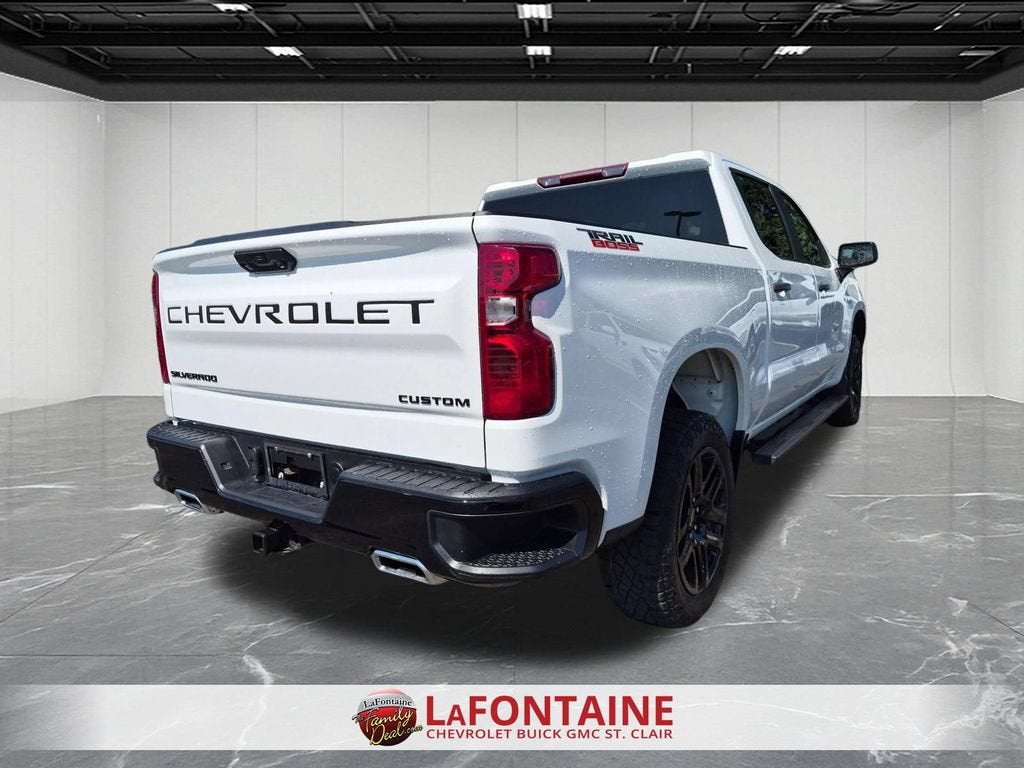 2022 Chevrolet Silverado 1500 Custom Trail Boss