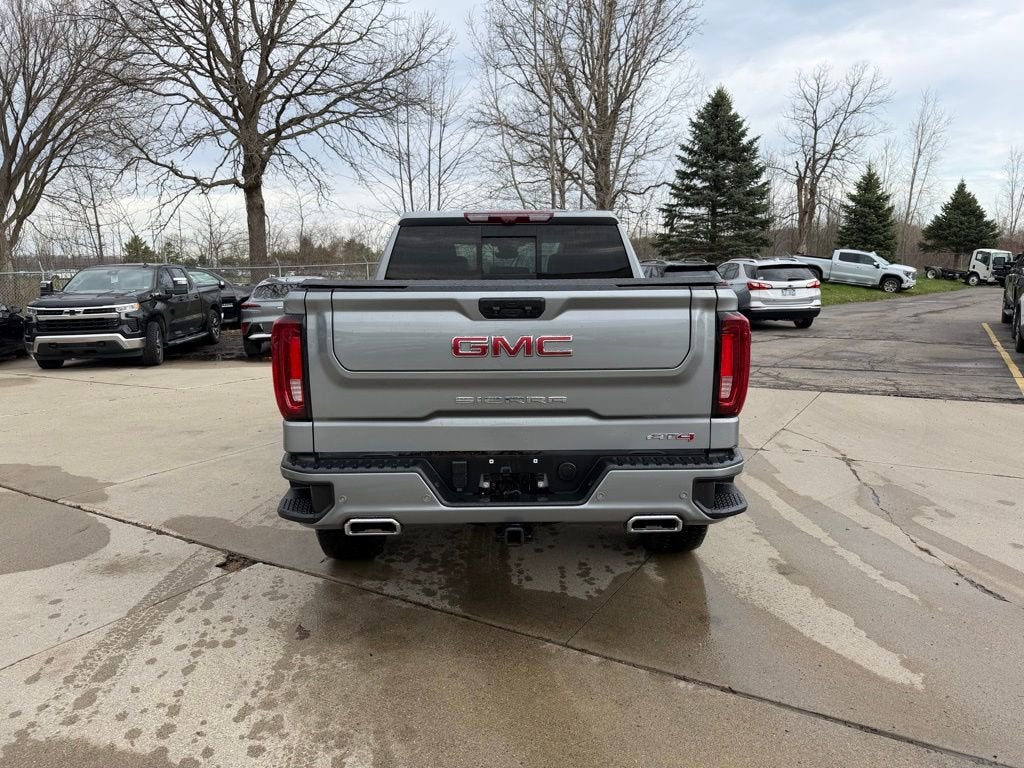 2024 GMC Sierra 1500 AT4