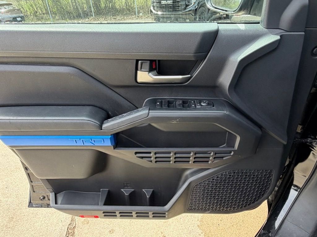 2025 Toyota Tacoma 4WD SR