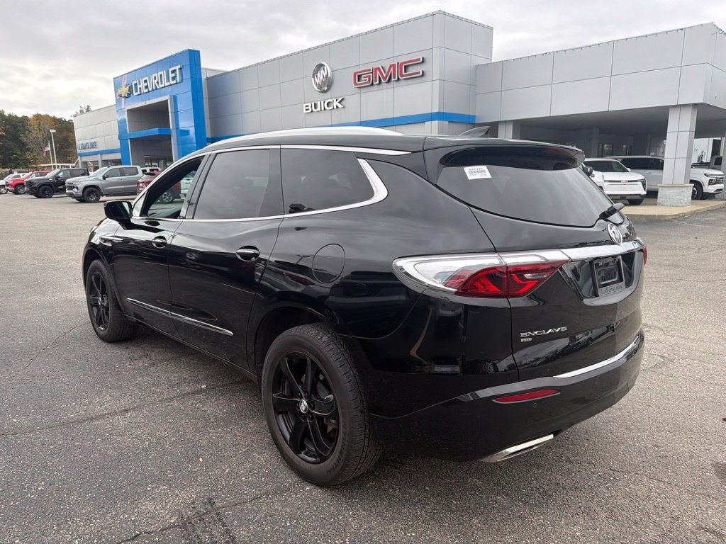 2024 Buick Enclave Essence