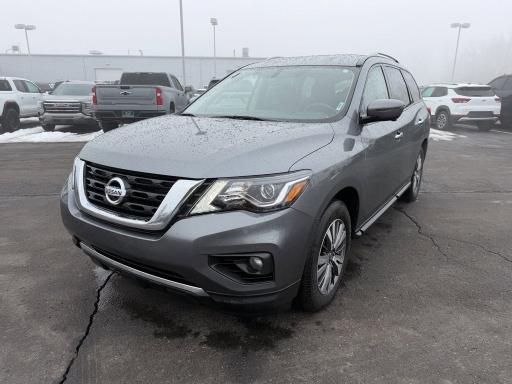 2020 Nissan Pathfinder SL