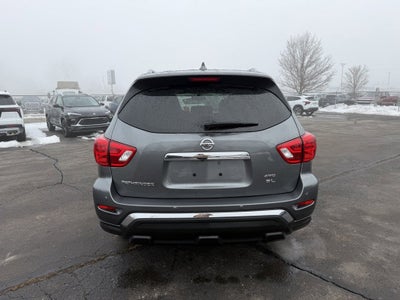 2020 Nissan Pathfinder SL