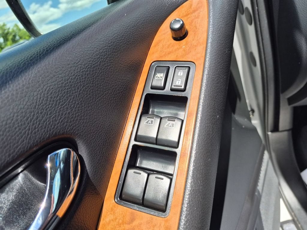 2012 Nissan Murano LE