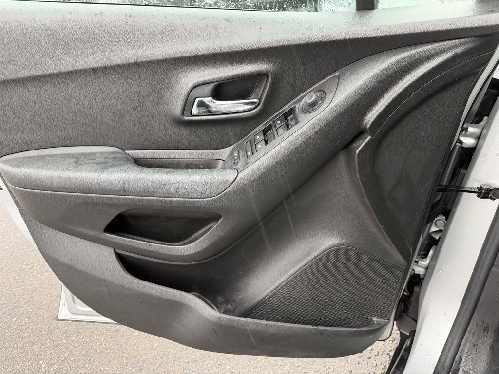 2022 Chevrolet Trax LS